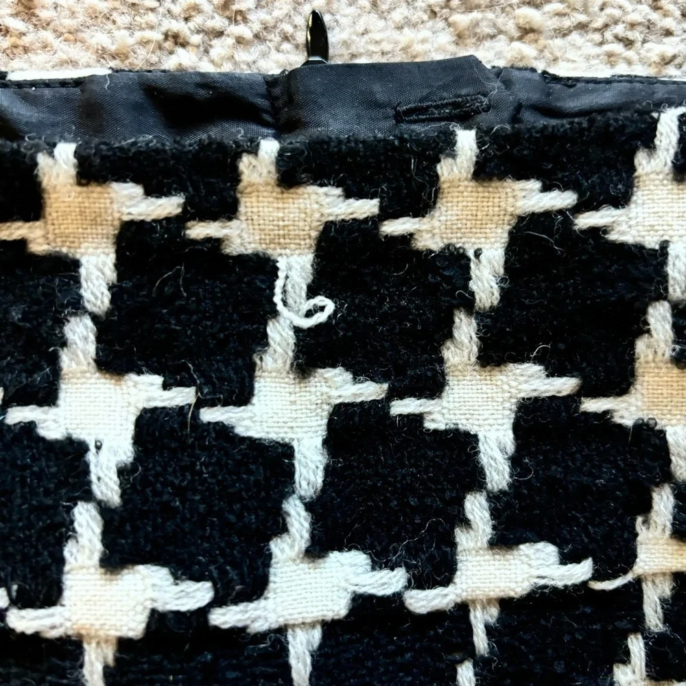 Lafayette 148 Houndstooth Pencil Skirt - size 4​